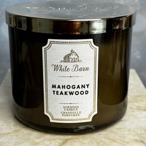 White Barn Mahogany Teakwood Scented Candle